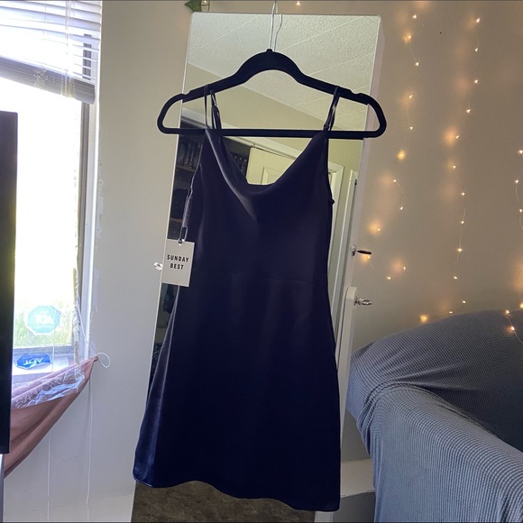 NWT aritzia spencer mini dress - Picture 3 of 3